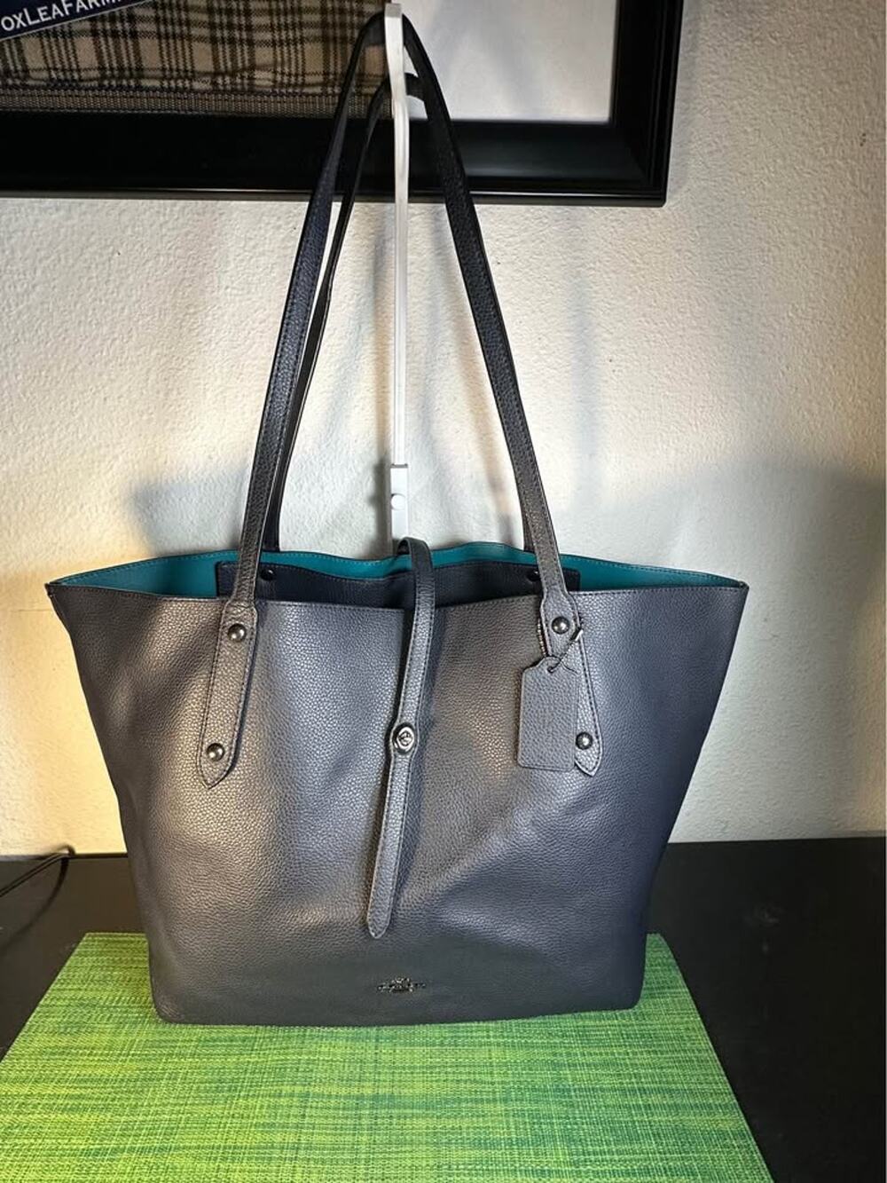 COACH Polished Pebble Leather Market Tote – Dark Navy & Teal